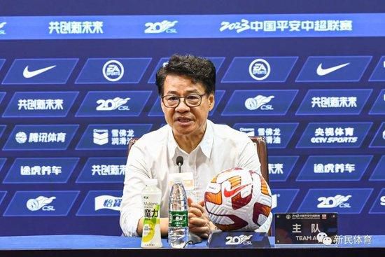 国产后进白嫩翘臀在线观看视频